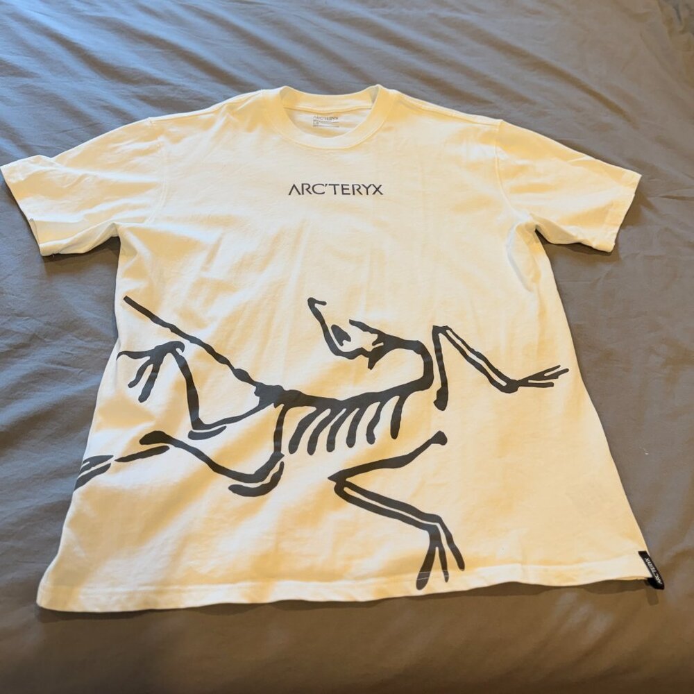 Arc’teryx Graphic Skeleton Logo T Shirt Men’s Size Large Cream Gorpcore